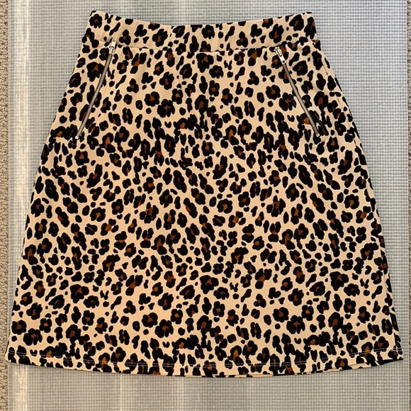 Le Lis A-line Cheetah Print Skirt (Medium) - Picture 2 of 4